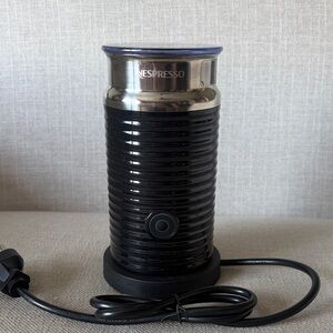 Nespresso Aeroccino3 Standalone Electric Milk Frother Black Model 3594